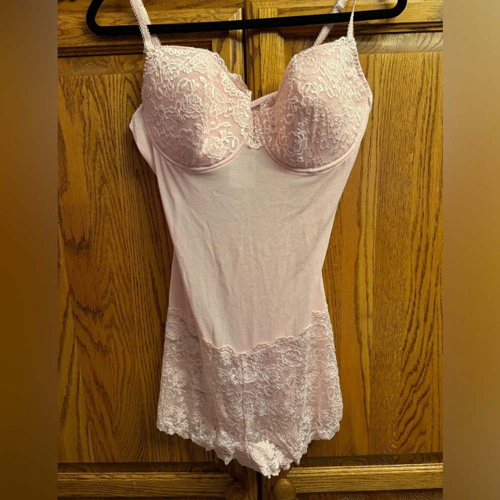 NWT Woman’s 3XDD Baby Pink 1 Piece Lingerie
